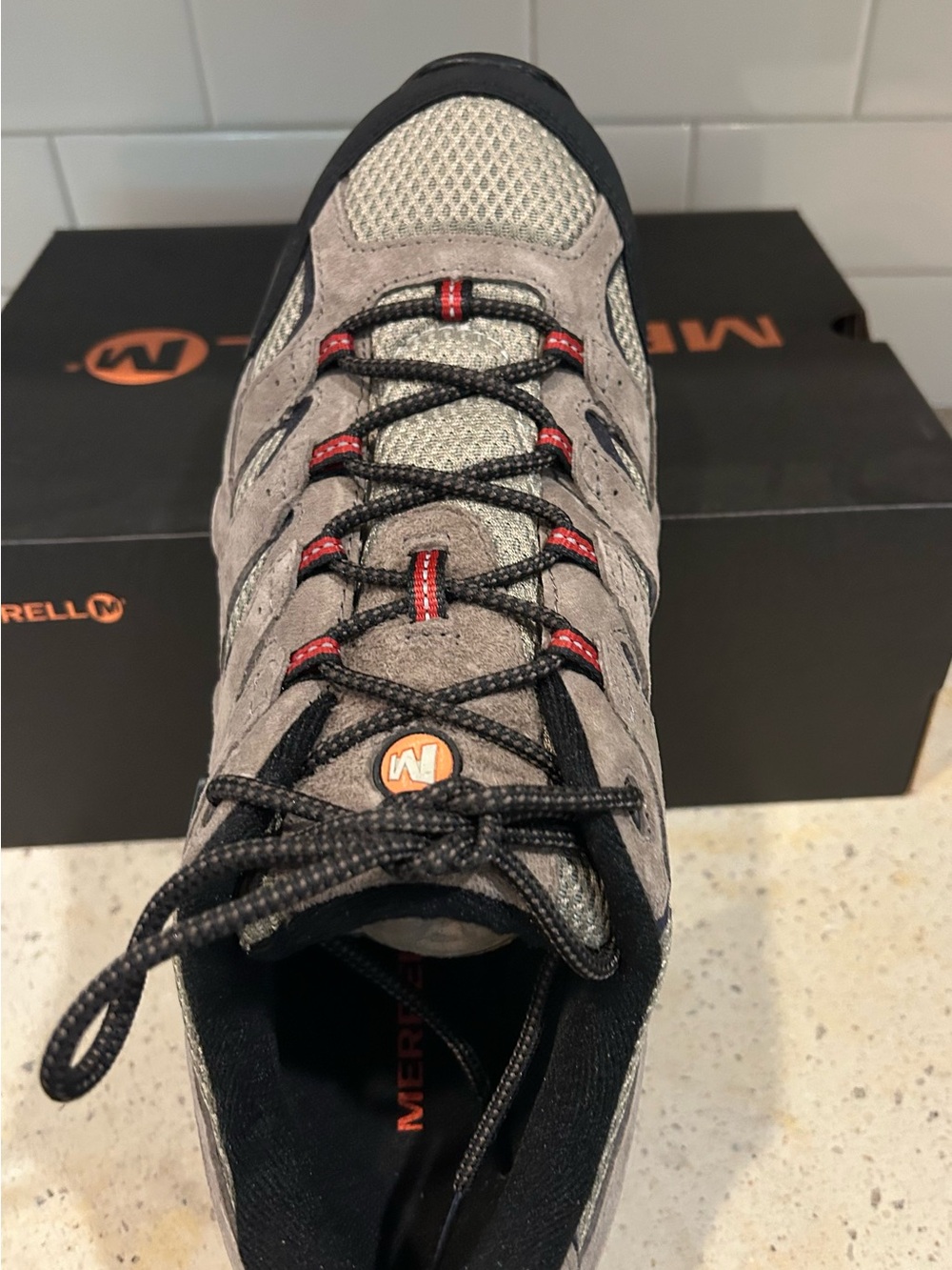 Merrell MENS Bark Brown Moab 2 WP size 11.5 Brand new in the box - Picture 3 of 4